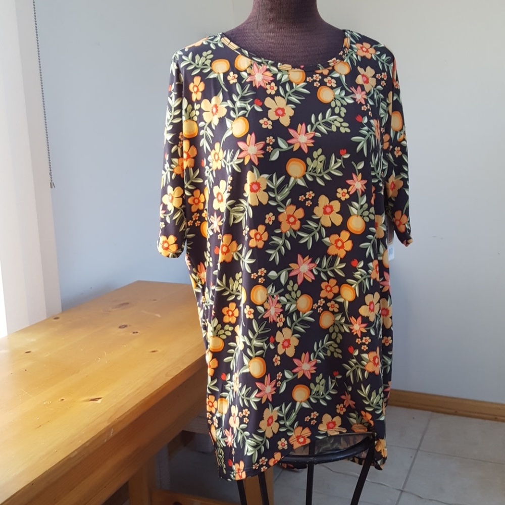 LuLaRoe Irma Top